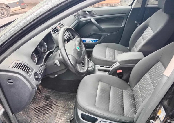 Skoda Octavia cena 13900 przebieg: 329500, rok produkcji 2012 z Gdynia małe 79